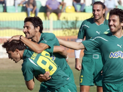 Στο προσκήνιο η λαϊκή βάση