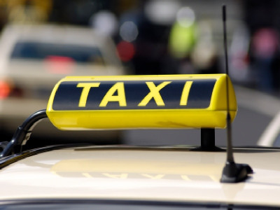 Η σιωπή και τα ταξί