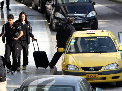 Δισταγμοί, α-taxi-ες κι αμαρτίες