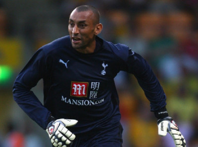 Κοιτάει μπροστά ο Γκόμες