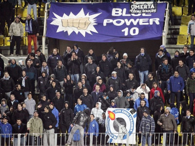 Τα... χώνουν οι οργανωμένοι