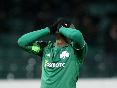 Να ταρακουνήσει τον εαυτό του…