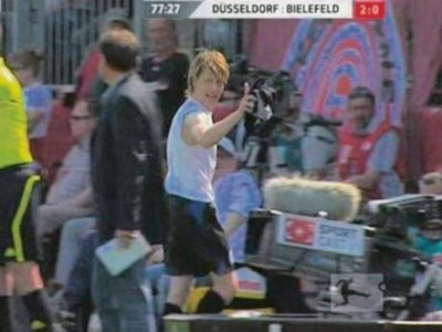 Πήγε να το πληρώσει…