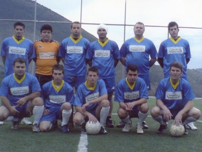 «Είμαστε αουτσάιντερ»