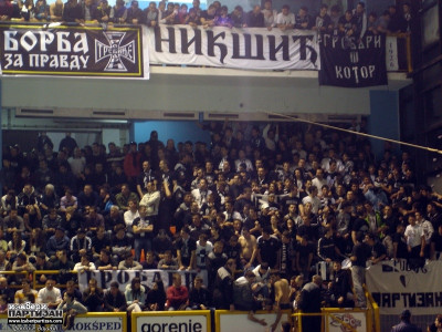 Τίτλος με… σκιές