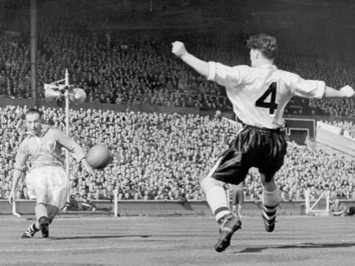 Η πλούσια και η πρωτάρα (phs+vds)