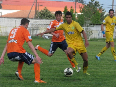 Με όσους… απέμειναν