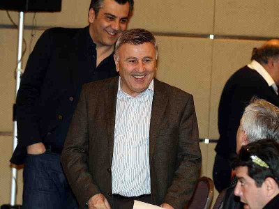 Στο προσκήνιο οι ανανεώσεις