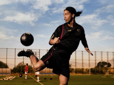 Η μπάλα δεν ξεχνιέται