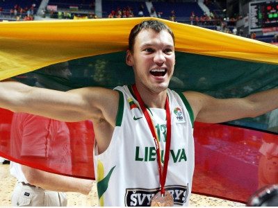 Οι 20 εκλεκτοί της οικοδέσποινας