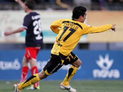 Σε… αναμμένα κάρβουνα