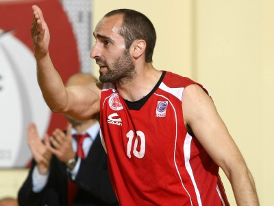 Διαφορά με Καλαμπόκη