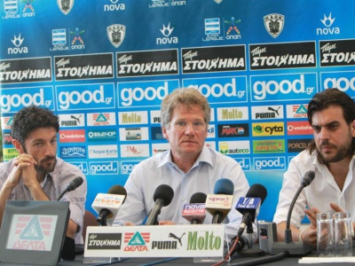 Η εποχή του ποδοσφαιριστή - εταιρία