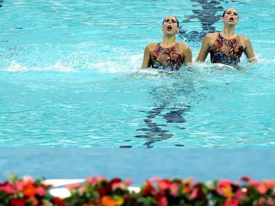 Σε καμπ και η Συγχρονισμένη