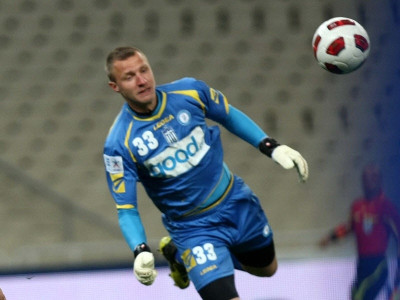 «Μένω στη Super League»