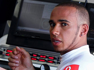 Χάμιλτον: «Μένω στη McLaren»