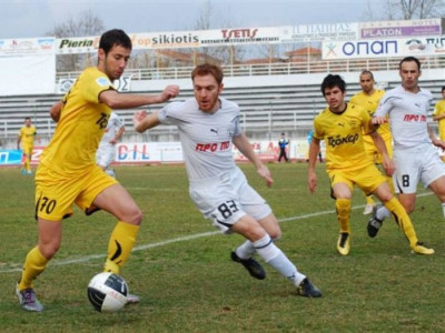 Ξεκαθαρίζει με τους υπόλοιπους