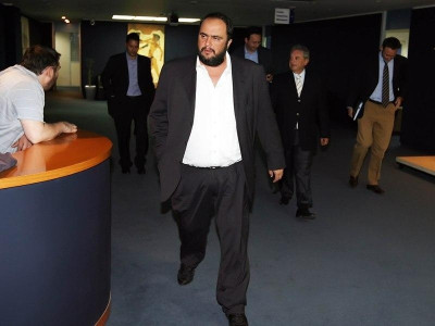 Μια πατρική δέσμευση...