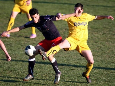 Ξεκαθαρίζει με τις ανανεώσεις