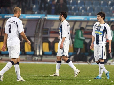 Πολλοί δυσφημούν, ένας πληρώνει