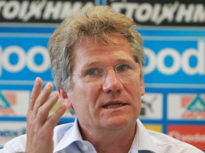 Πρώτη με απουσίες