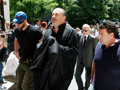 Περί «στημένων»...