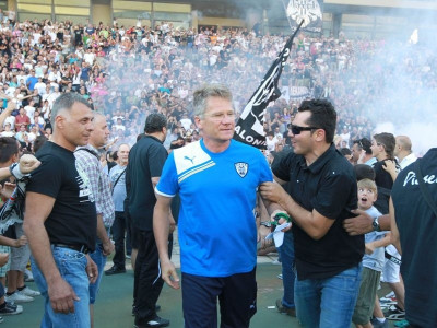 Ξεκίνημα με 10000 κόσμο!