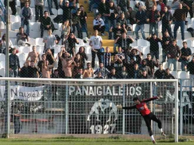 «Πέφτουν» οι υπογραφές με Κόη