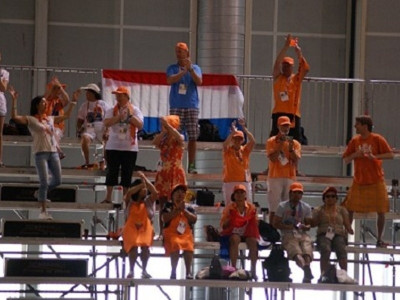 «Κλέβουν» τα φώτα οι Ολλανδοί