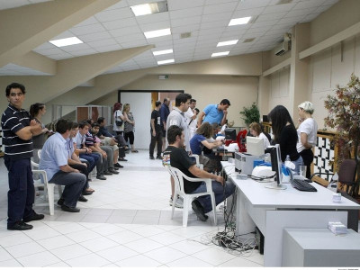 Πέταξε στα 12.368