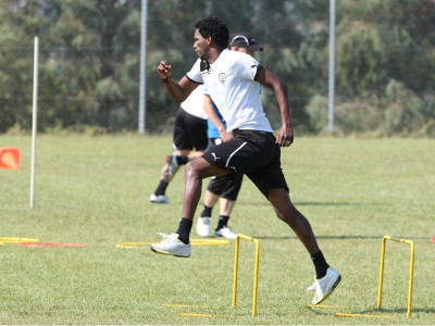 «Η παρέα θα φέρει τίτλο»