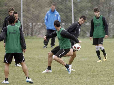 «Μεγάλοι»-«Μικροί» 3-1