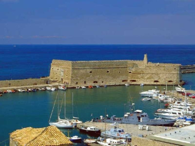 Στα στενά του Ηρακλείου