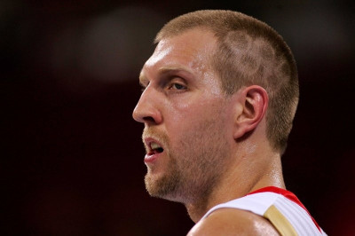 Βάλτε τον Νοβίτσκι αφίσα!