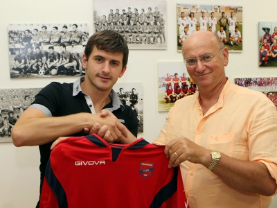 Υπέγραψε ο Μιλοβάνοβιτς!