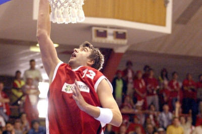 Θέλει Οκούρ η Φενέρ