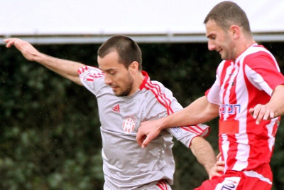 Υπογράφει ο Κουμπούλης