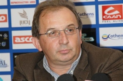 Τριπλή ανακοίνωση