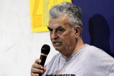 Τσολακάκης: «Ο Λεμονής είναι υπάλληλός μου»