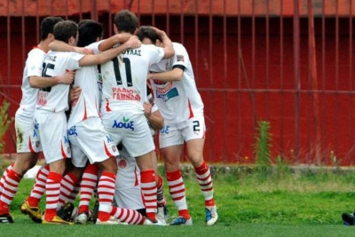 Ένα αμυντικό χαφ και «έκλεισε»