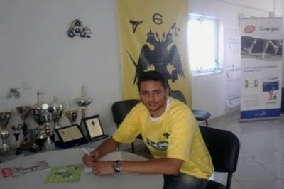 Ανακοίνωσε Μίχα η ΑΕΚ