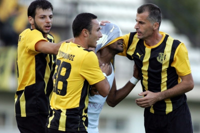 Επαφή με Θεοδοσιάδη