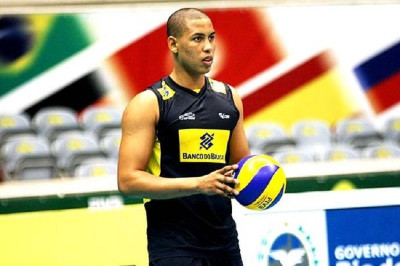 Ξυλοδαρμός παίκτη της RJX