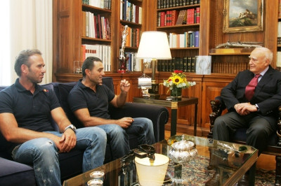 Οι Παγκόσμιοι πρωταθλητές ιστιοπλοΐας,στον Πρόεδρο της Δημοκρατίας