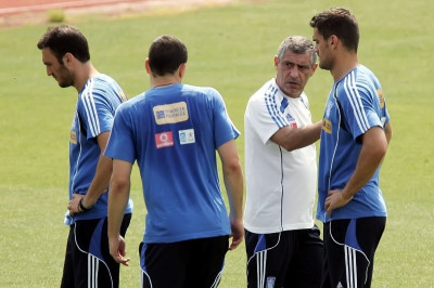 «Κόκκινο» Σάντος για Κονέ