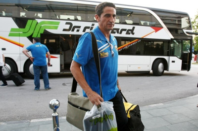 Με τα… μούτρα στην κατασκοπία ο Χιμένεθ