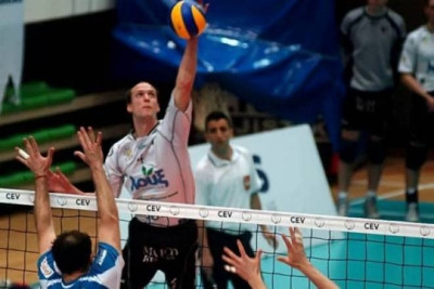 Νοβότνι, ο πρώτος που πιάνει λιμάνι