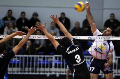 Ισοπαλία και ατυχία για Καριπίδη!