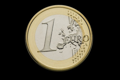 Κι όμως συνέβη… Ούτε μια φορά την φράση «βάζω… ένα ευρώ»