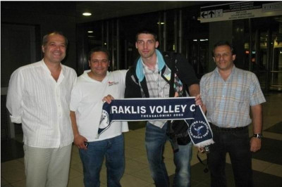 Θερμή υποδοχή στον Γκρομαντόφσκι